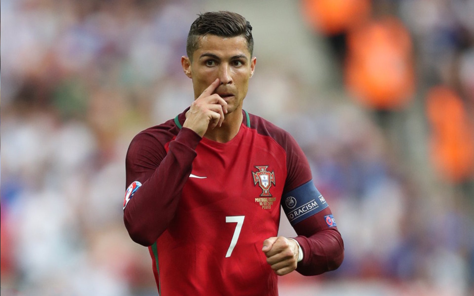 世界拳击大奖赛长沙站中国选手TKO乌兹别克斯坦名将夺金，世界拳击表演赛